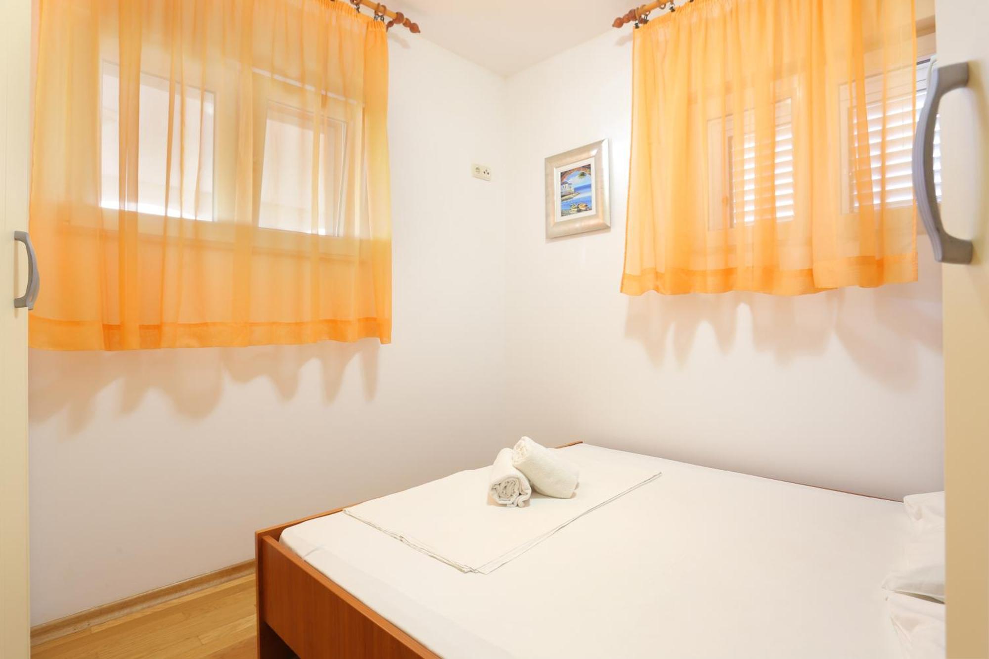 Apartments By The Sea Seget Vranjica, Trogir - 13771 Zimmer foto